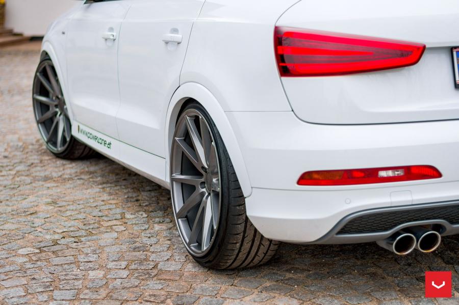 Детали экстерьера Audi Q3 on Vossen Wheels (VFS1) 2017 года  (фото 21 из 28)